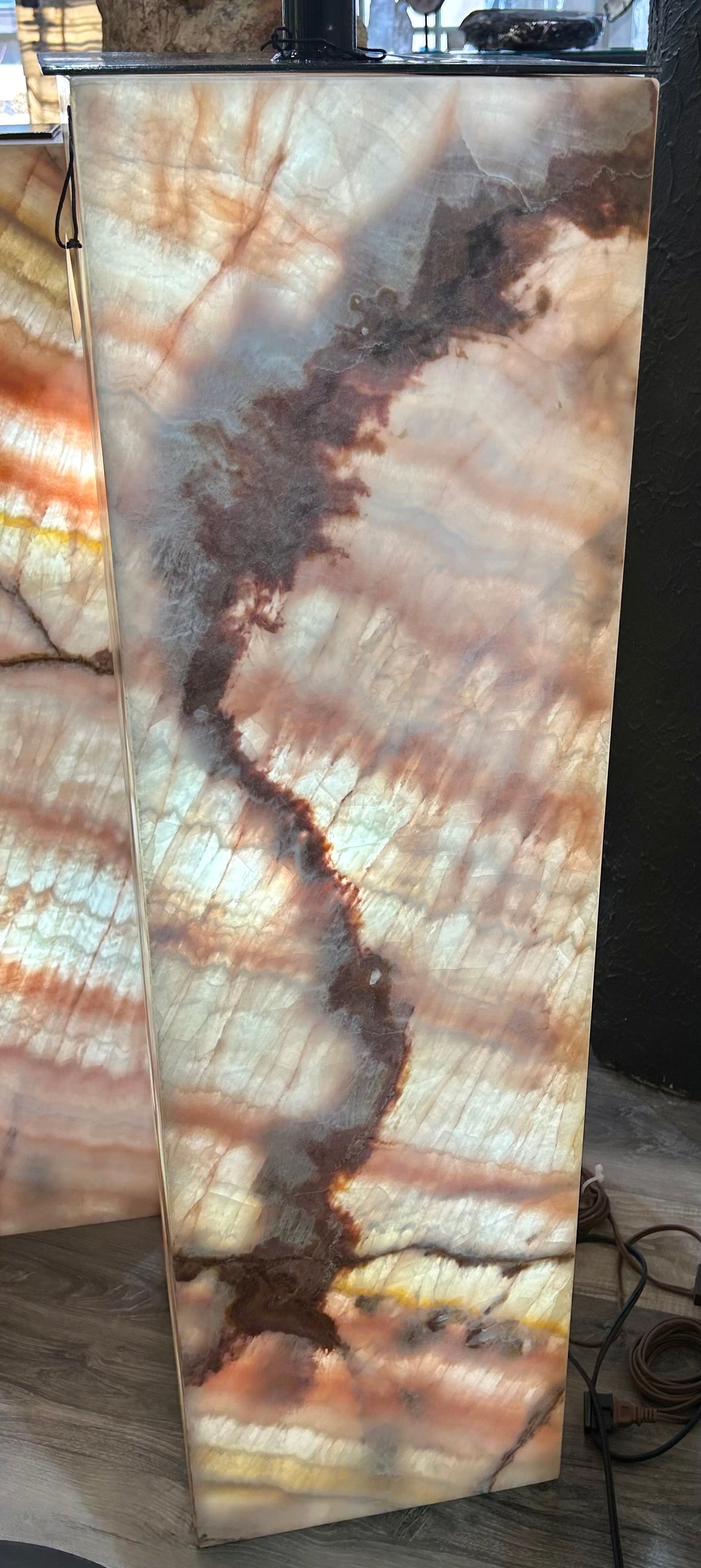 Rose Onyx Column