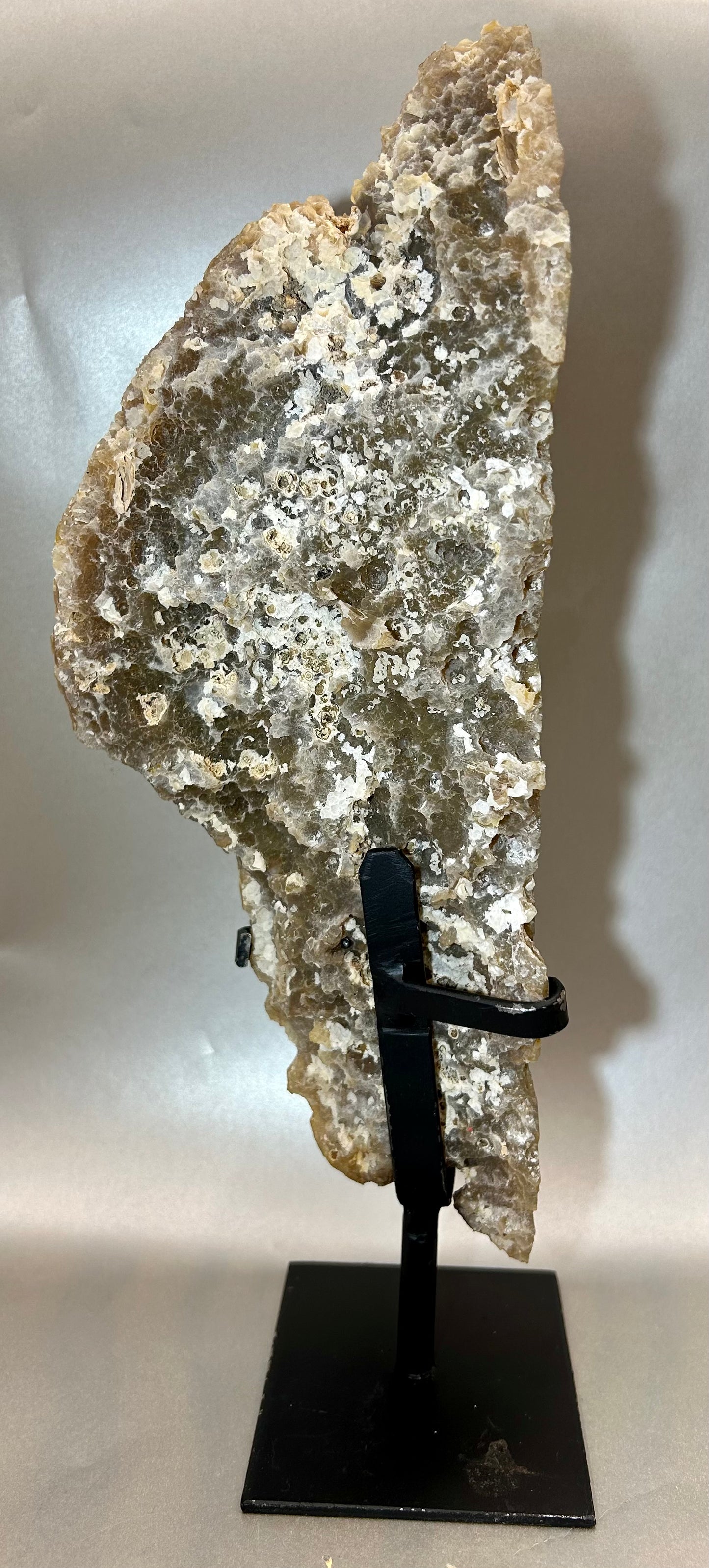 Druzy Agate on Metal Stand