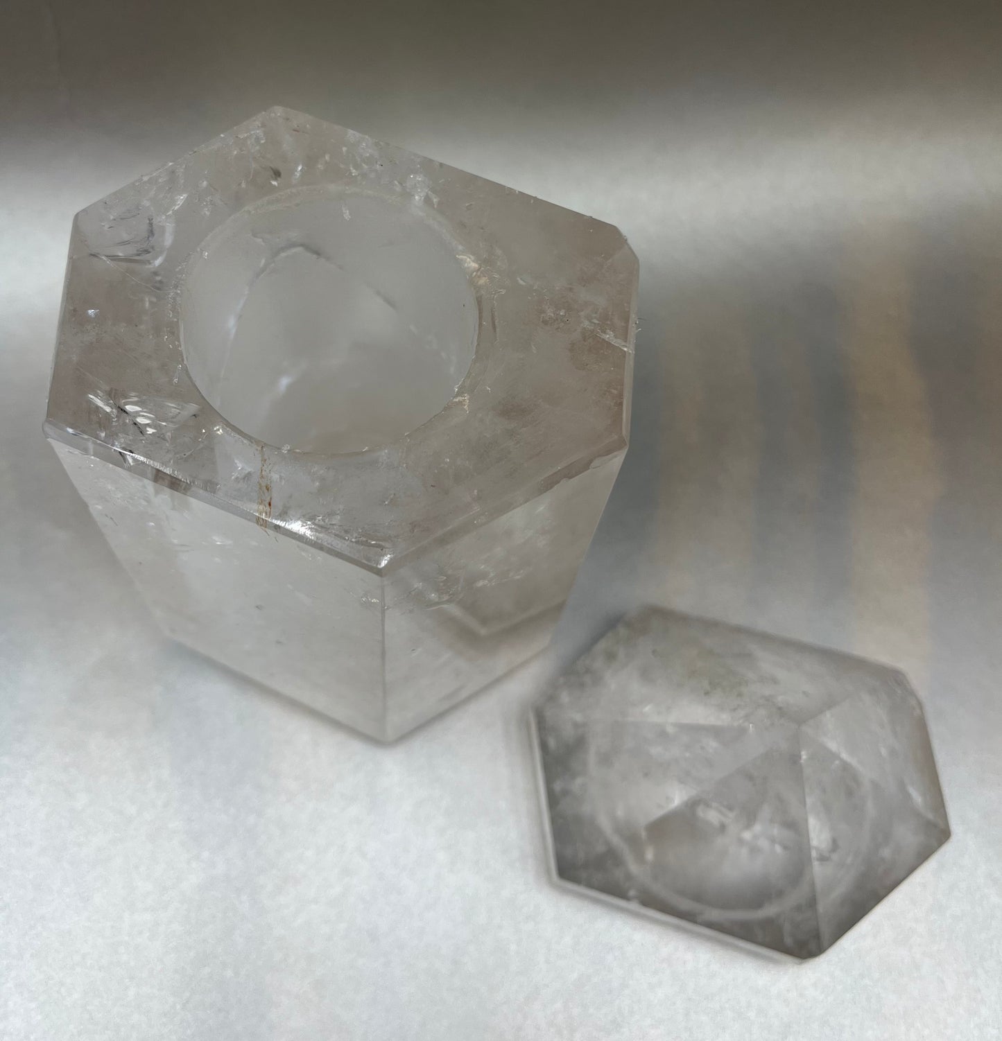 Quartz Obelisk Container