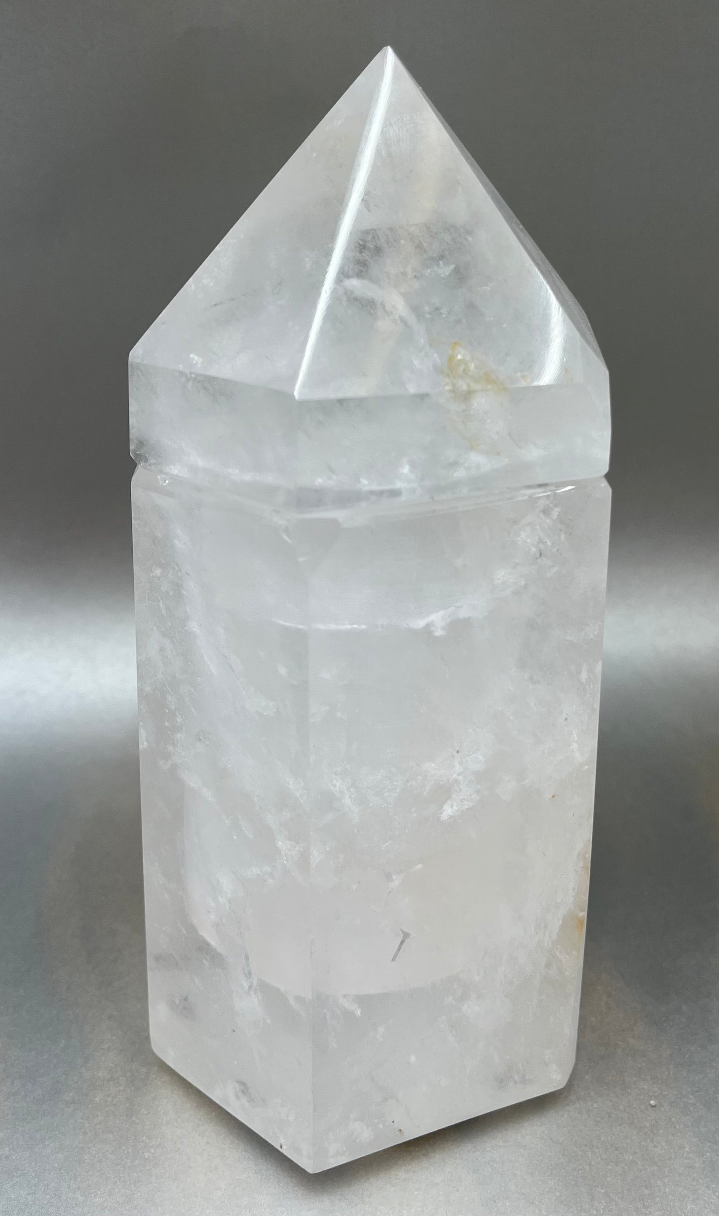 Quartz Obelisk Container